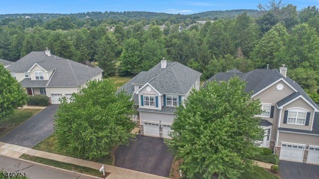 11 Pony Ln, Raritan Twp., NJ 08822