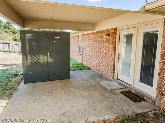 2007 Foster Branch Lane, Van Buren, AR 72956