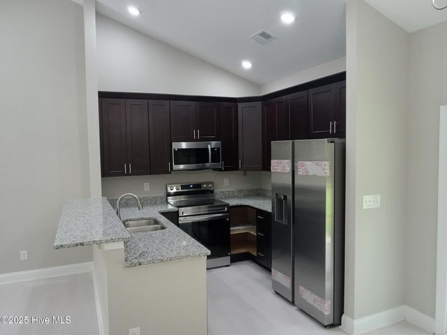 111 E Oliver Street, Whiteville, NC 28472