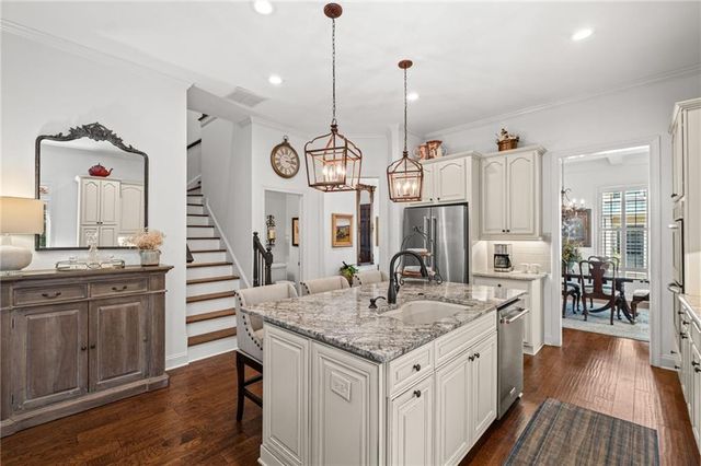 120 Kendemere Pointe, Roswell, GA 30075
