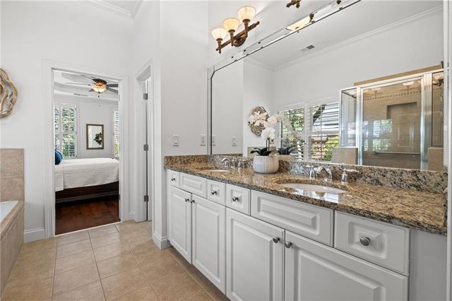 120 Kendemere Pointe, Roswell, GA 30075