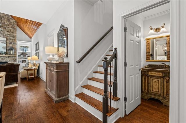 120 Kendemere Pointe, Roswell, GA 30075