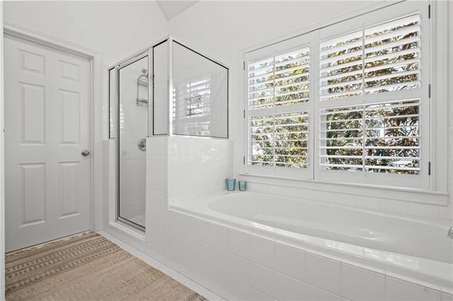 120 Kendemere Pointe, Roswell, GA 30075