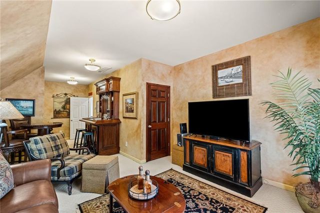120 Kendemere Pointe, Roswell, GA 30075