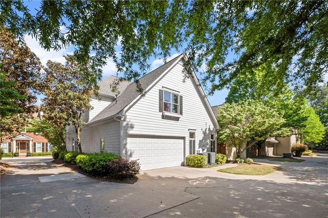 120 Kendemere Pointe, Roswell, GA 30075