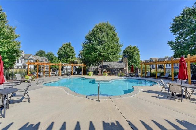 120 Kendemere Pointe, Roswell, GA 30075