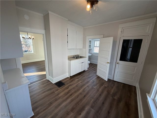 1209 Eastman Street, Zanesville, OH 43701