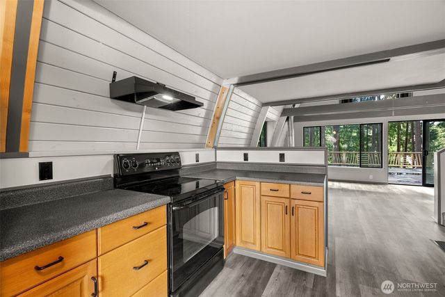 18821 68th Street E, Bonney Lake, WA 98391