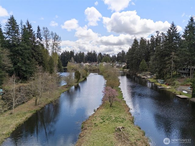 18821 68th Street E, Bonney Lake, WA 98391