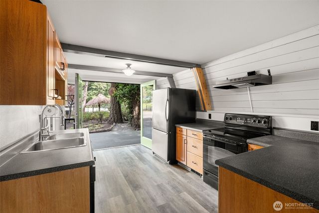 18821 68th Street E, Bonney Lake, WA 98391