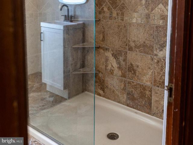 202 WALNUT ST, Lemoyne, PA 17043