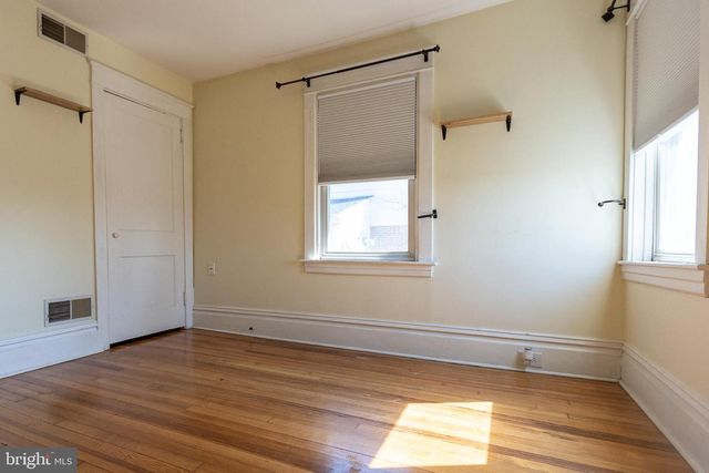 202 WALNUT ST, Lemoyne, PA 17043