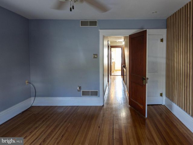 202 WALNUT ST, Lemoyne, PA 17043