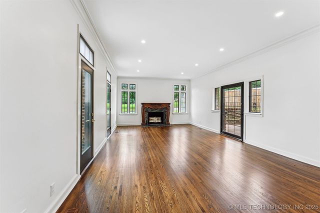 2605 S St Louis Avenue, Tulsa, OK 74114