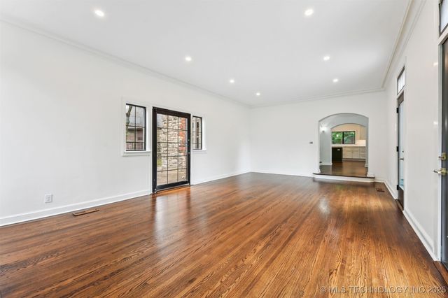 2605 S St Louis Avenue, Tulsa, OK 74114