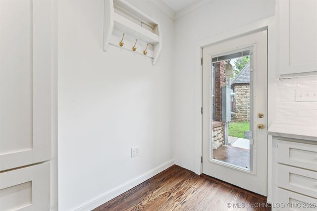 2605 S St Louis Avenue, Tulsa, OK 74114