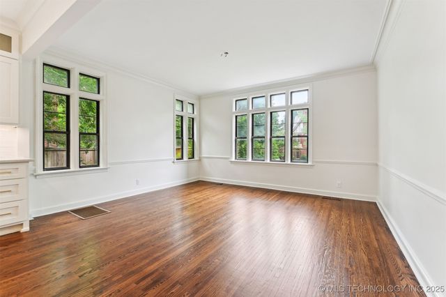 2605 S St Louis Avenue, Tulsa, OK 74114