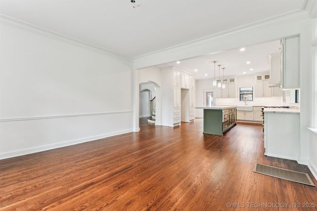 2605 S St Louis Avenue, Tulsa, OK 74114