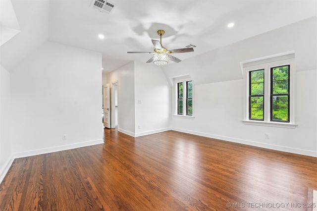 2605 S St Louis Avenue, Tulsa, OK 74114