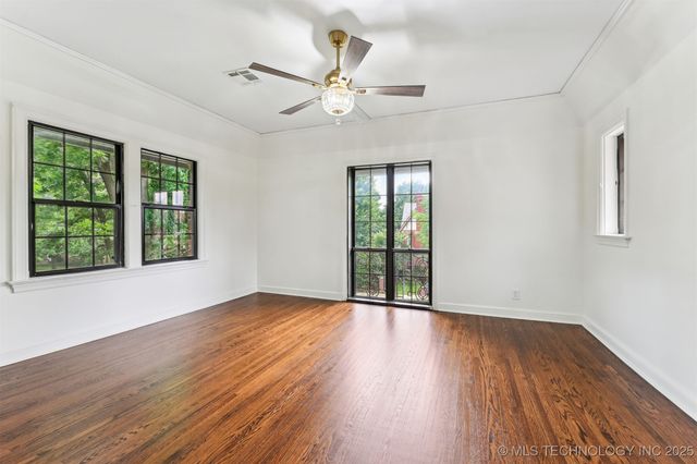 2605 S St Louis Avenue, Tulsa, OK 74114