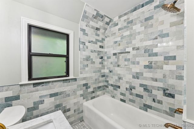 2605 S St Louis Avenue, Tulsa, OK 74114