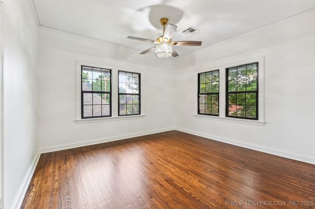 2605 S St Louis Avenue, Tulsa, OK 74114