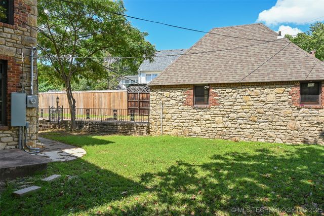 2605 S St Louis Avenue, Tulsa, OK 74114