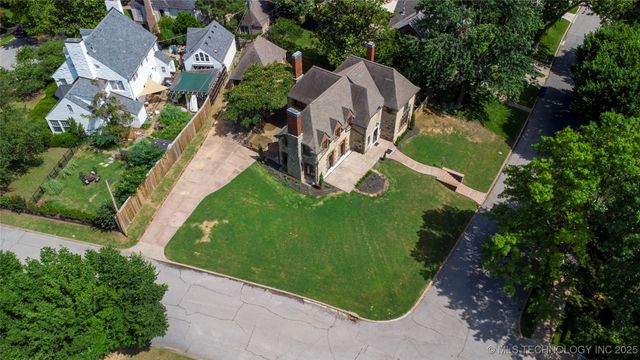 2605 S St Louis Avenue, Tulsa, OK 74114