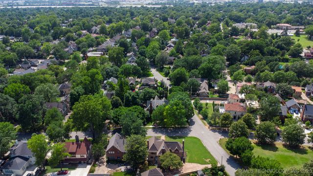 2605 S St Louis Avenue, Tulsa, OK 74114