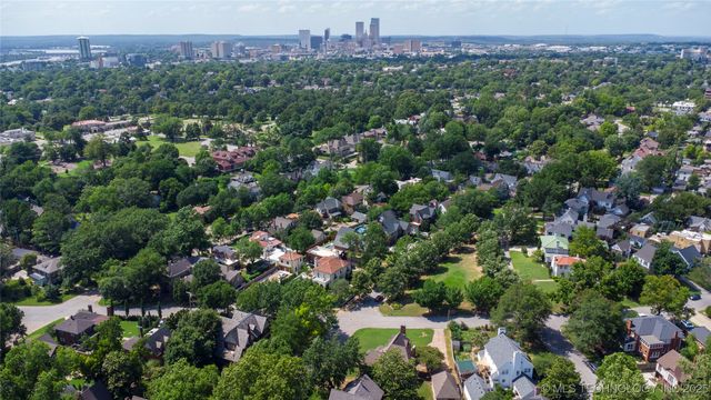 2605 S St Louis Avenue, Tulsa, OK 74114