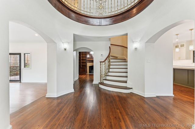 2605 S St Louis Avenue, Tulsa, OK 74114