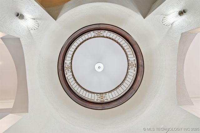 2605 S St Louis Avenue, Tulsa, OK 74114