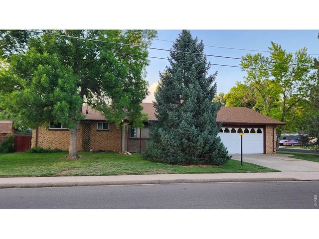 521 W 33rd St, Loveland, CO 80538