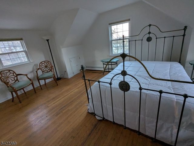 18 Mountainside Dr, Wayne Twp., NJ 07470