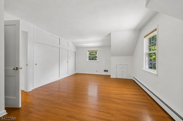 18 Mountainside Dr, Wayne Twp., NJ 07470