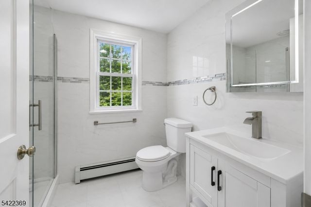 18 Mountainside Dr, Wayne Twp., NJ 07470