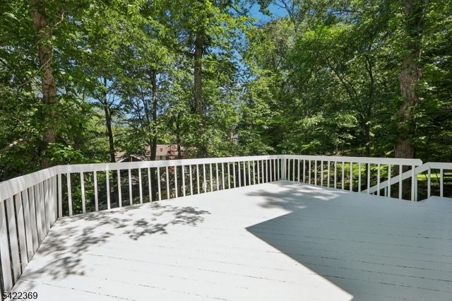 18 Mountainside Dr, Wayne Twp., NJ 07470