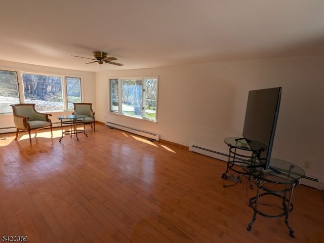 18 Mountainside Dr, Wayne Twp., NJ 07470