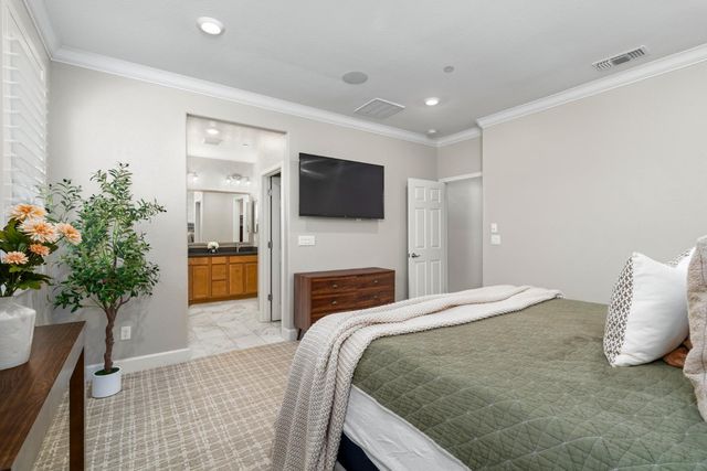 1622 Legacy Way, Hughson, CA 95326