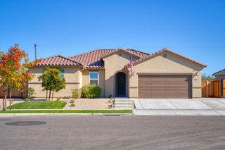 1622 Legacy Way, Hughson, CA 95326