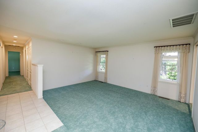 1001 Winsted Ln, Modesto, CA 95355