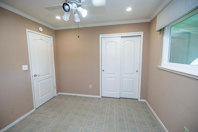 1001 Winsted Ln, Modesto, CA 95355