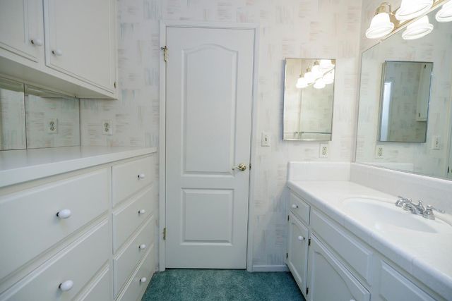 1001 Winsted Ln, Modesto, CA 95355