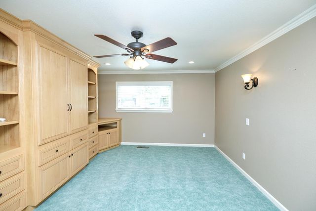 1001 Winsted Ln, Modesto, CA 95355