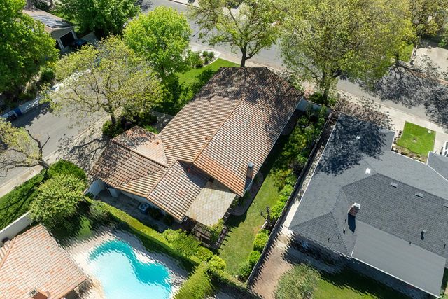 1001 Winsted Ln, Modesto, CA 95355