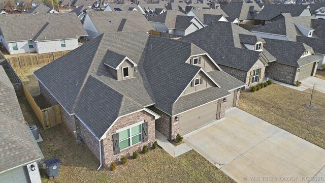 12429 S Norwood Avenue, Bixby, OK 74008