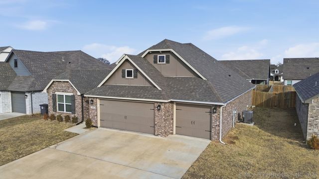 12429 S Norwood Avenue, Bixby, OK 74008