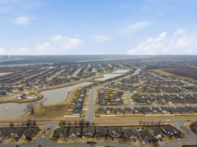 12429 S Norwood Avenue, Bixby, OK 74008