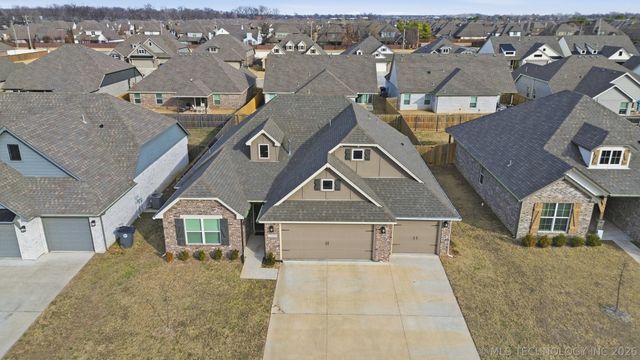 12429 S Norwood Avenue, Bixby, OK 74008