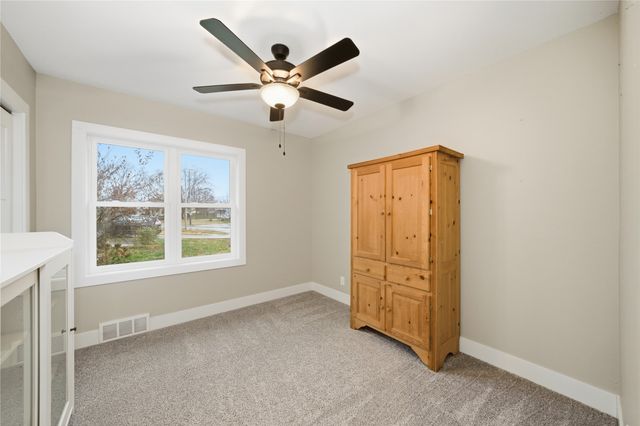 2757 Easton Boulevard, Des Moines, IA 50317